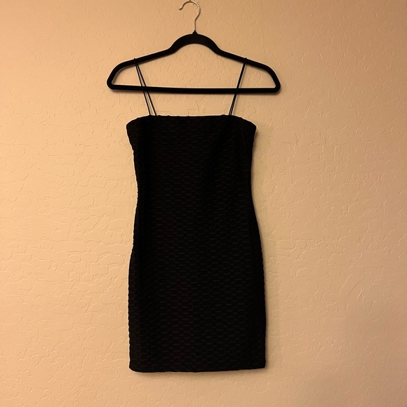 Love J Black Textured Bodycon Mini Dress - Picture 9 of 13